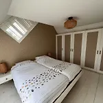 Cosy Vacation Home With Large Fenced Garden