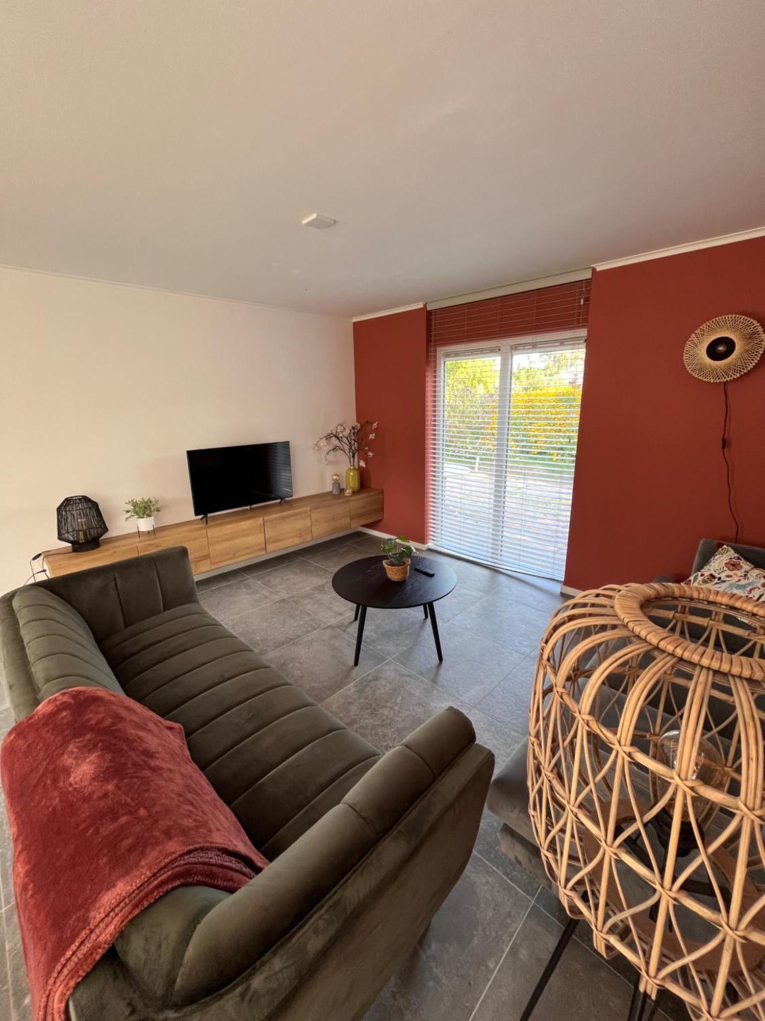 Vakantiehuis Cosy Vacation With Large Fenced Garden